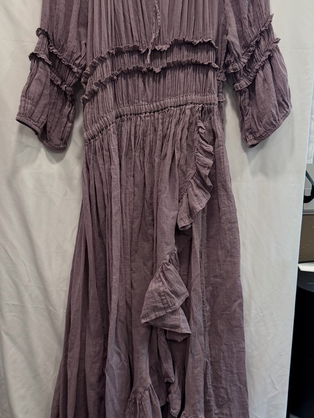 Women's Mauve Ruffle Wedding Dress